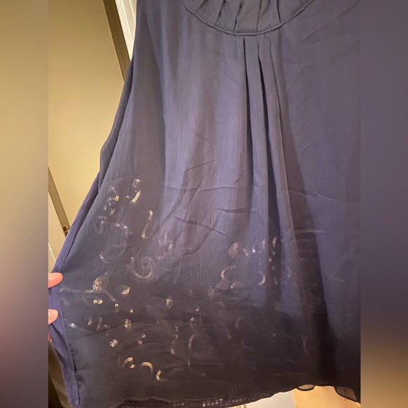 Navy shell tank with sequin pattern under mesh layer - Picture 2 of 5